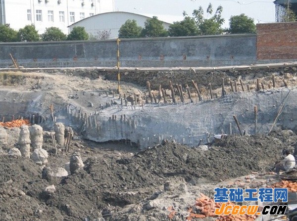 特大建筑深基坑支护工程