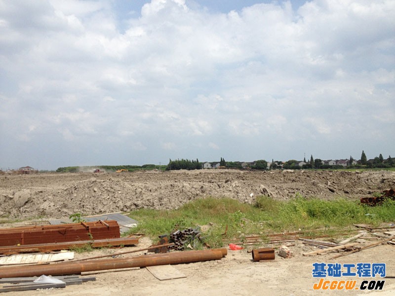 江苏通用基础工程有限公司昆山淀山湖别墅区项目部