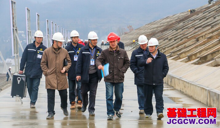 成贵铁路样板观摩会在中铁十五局成贵项目工地举行
