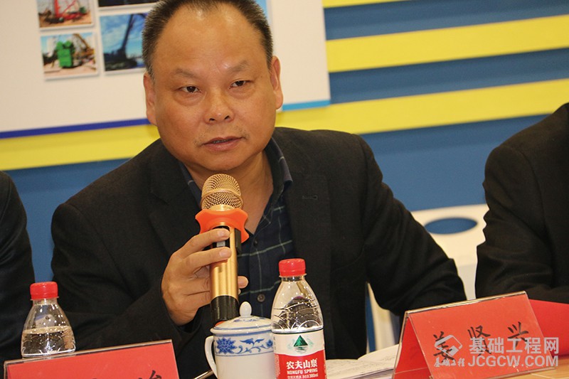中国建筑科学研究院建筑机械化研究院与浙江振中工程机械有限公司战略合作30周年