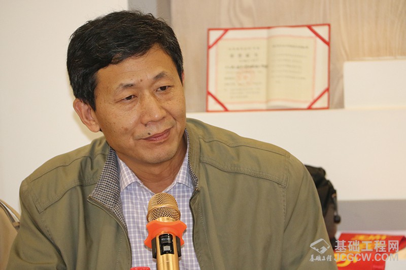 中国建筑科学研究院建筑机械化研究院与浙江振中工程机械有限公司战略合作30周年